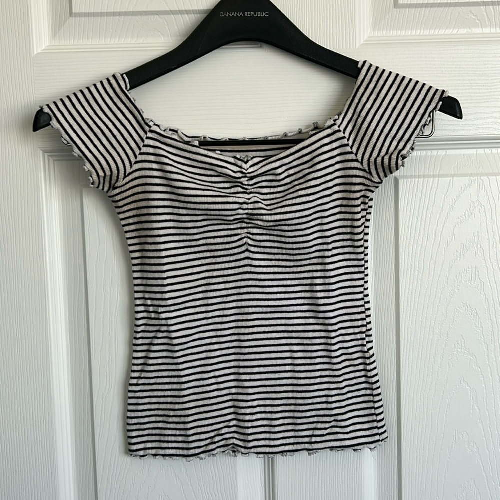 Hollister Stretchy Off the Shoulder Striped Baby Lettuce Trim Rouche Neck Top
